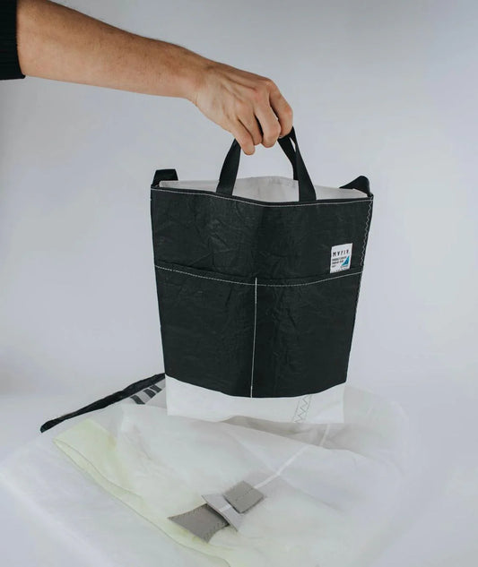 Eli Tote